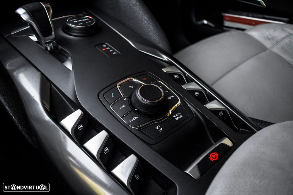 Citroën DS5 2.0 HDi Hy4 So Chic CMP6 102g - 17