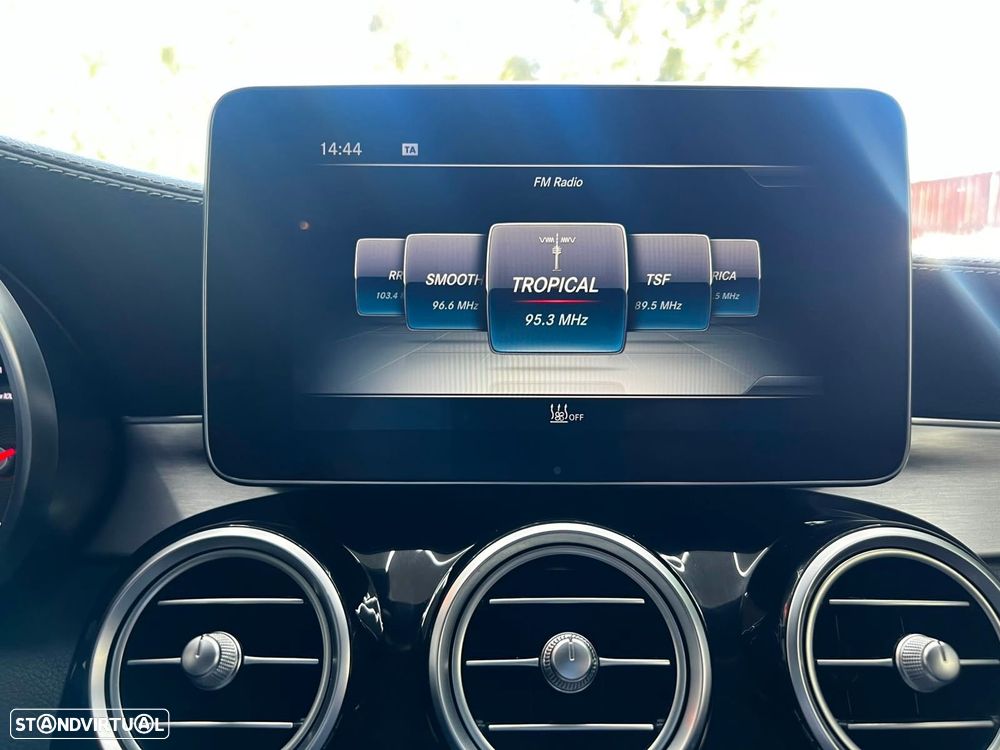 Mercedes-Benz C 300 BlueTEC Hybrid AMG Line - 34