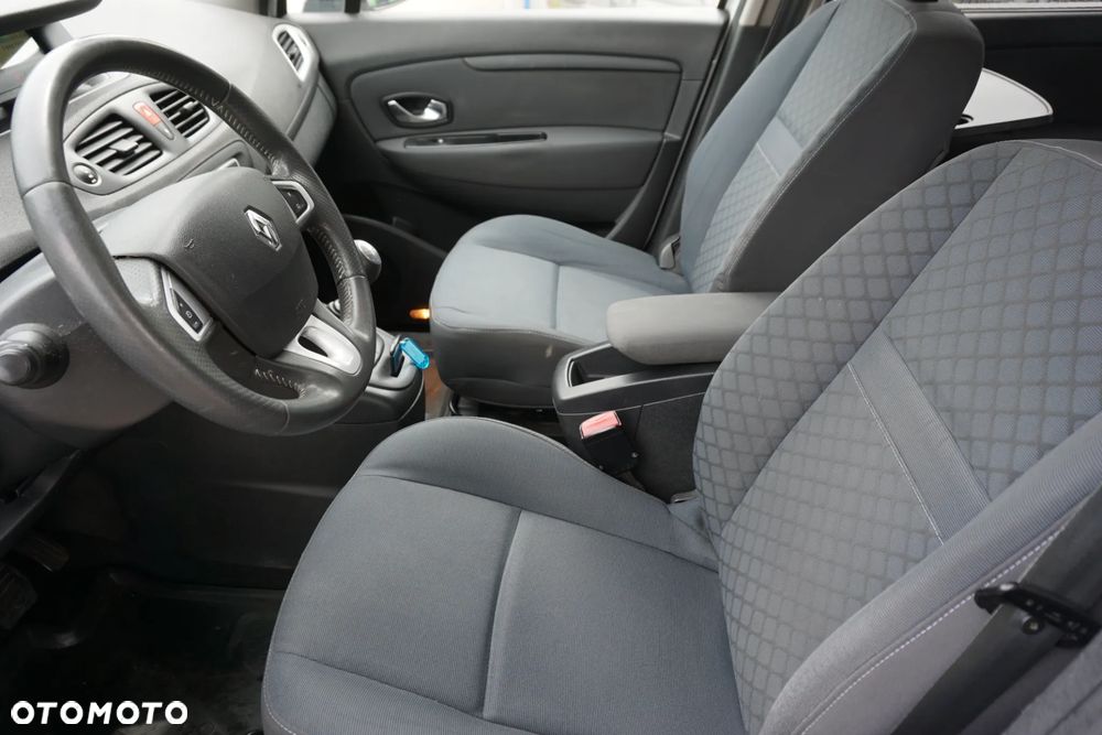 Renault Grand Scenic dCi 130 FAP Expression - 8