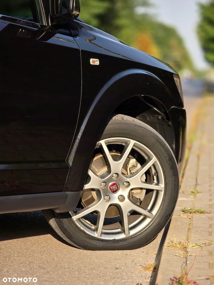 Fiat Freemont 2.0 Multijet Lounge AWD - 38