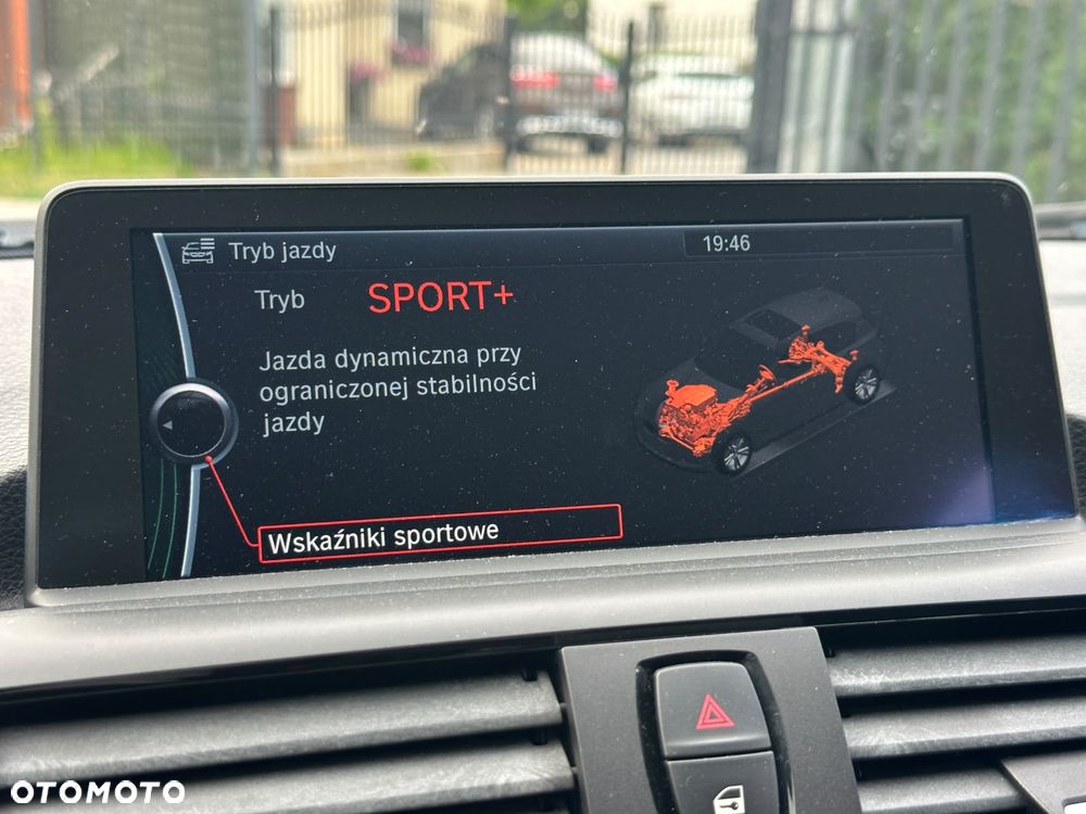 BMW Seria 1 118d Sport Line - 24