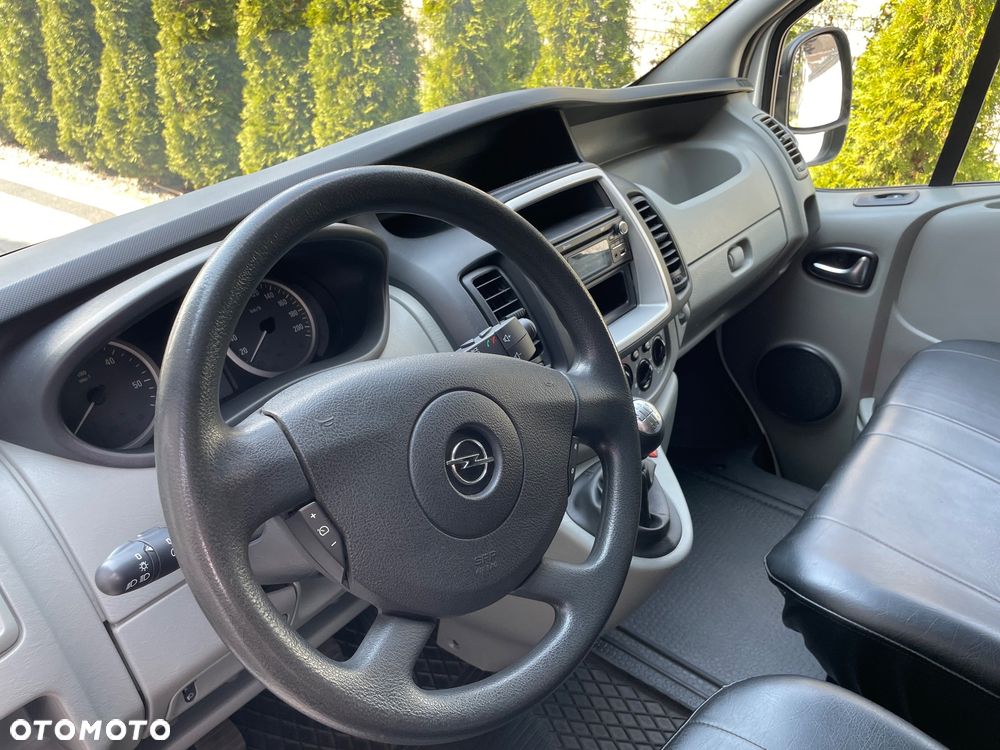 Opel Vivaro - 15