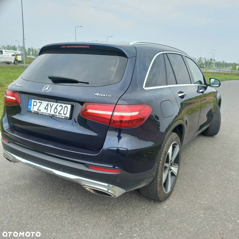 Mercedes-Benz GLC - 4