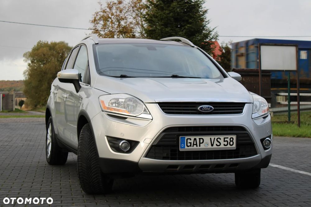 Ford Kuga 2.0 TDCi 4x4 Titanium - 11
