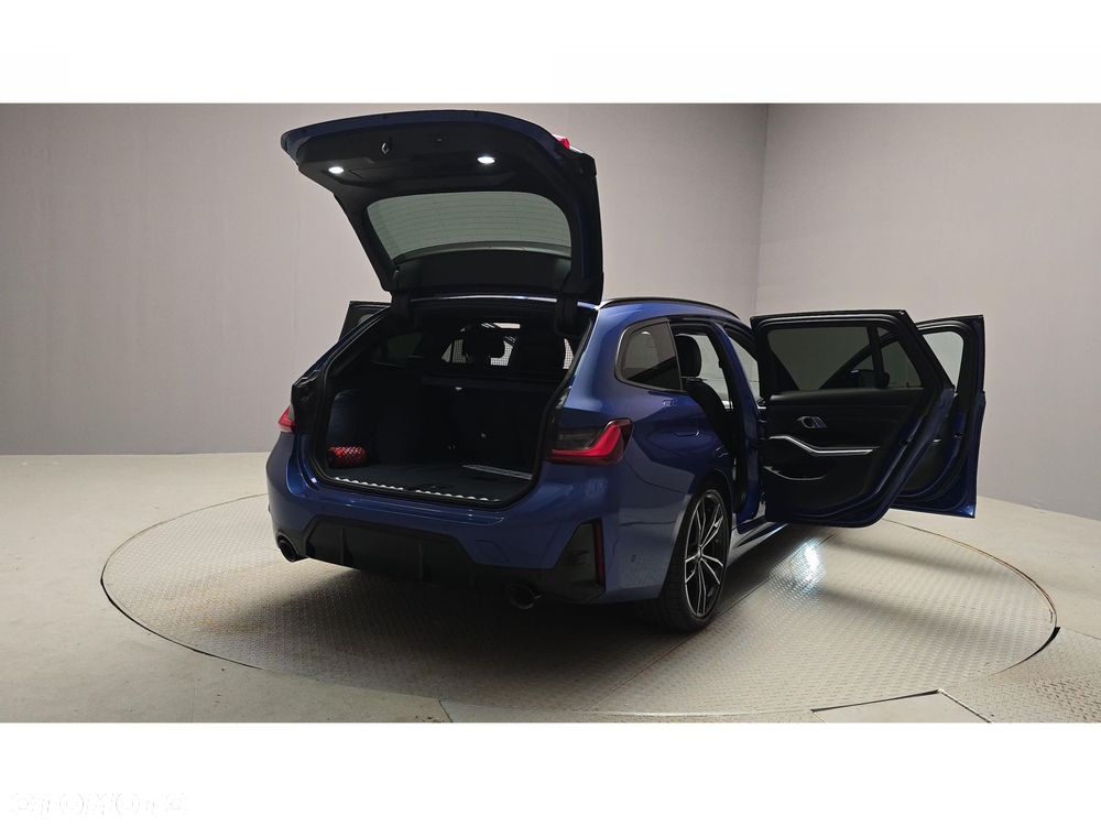 BMW Seria 3 320d xDrive M Sport - 10