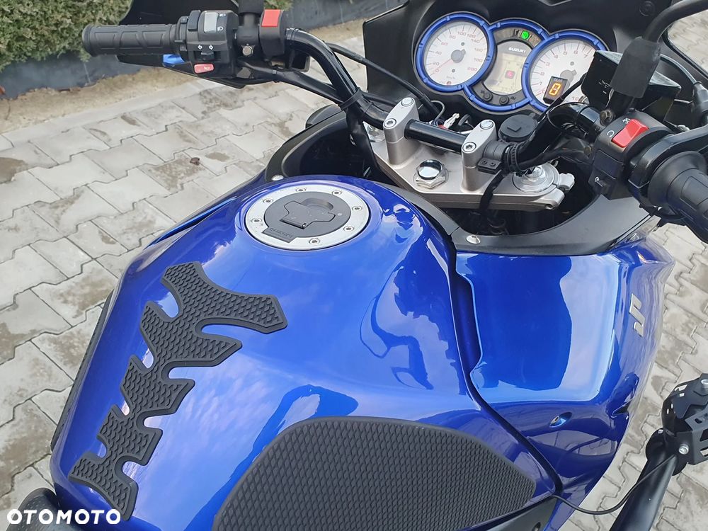 Suzuki V-STROM - 23