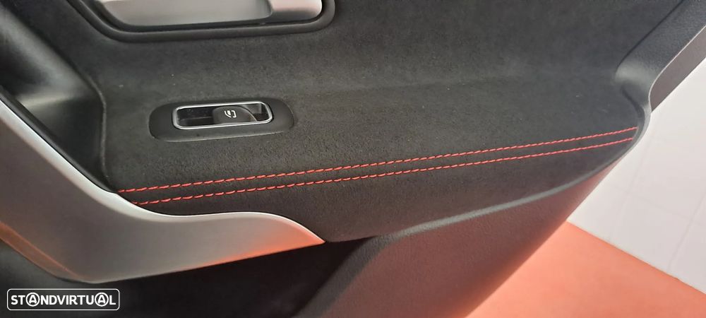 Mercedes-Benz A 200 AMG Line Aut. - 24