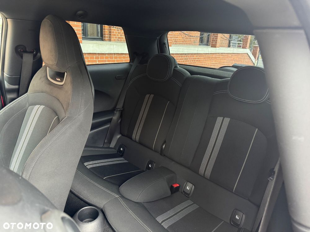 MINI John Cooper Works - 24