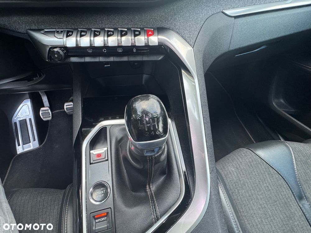 Peugeot 5008 PureTech 130 Allure - 28