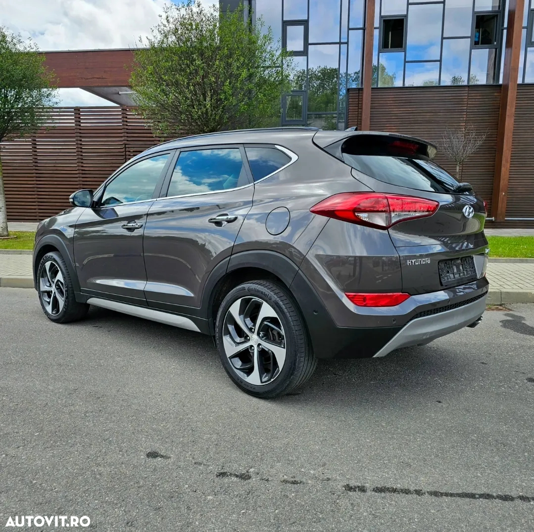 Hyundai Tucson 2.0 CRDI 4WD Automatik Premium - 7