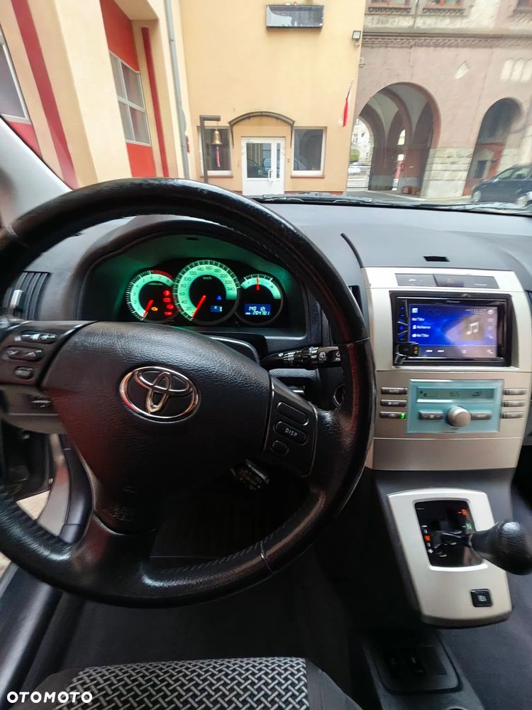 Toyota Corolla Verso 1.8 Sol 7os MM - 16