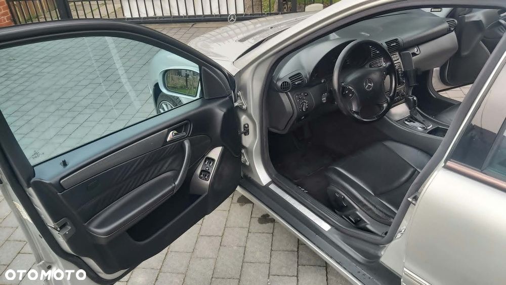 Mercedes-Benz Klasa C 320 T Avantgarde 4-Matic - 6