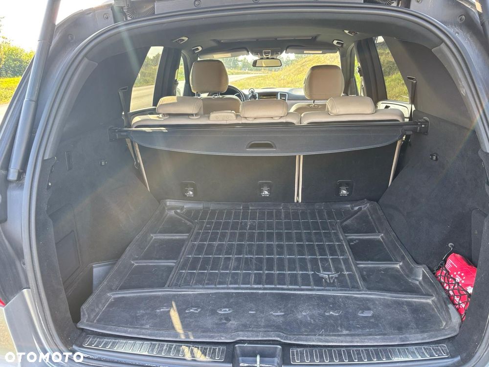 Mercedes-Benz ML 350 BlueTEC 4-Matic - 23
