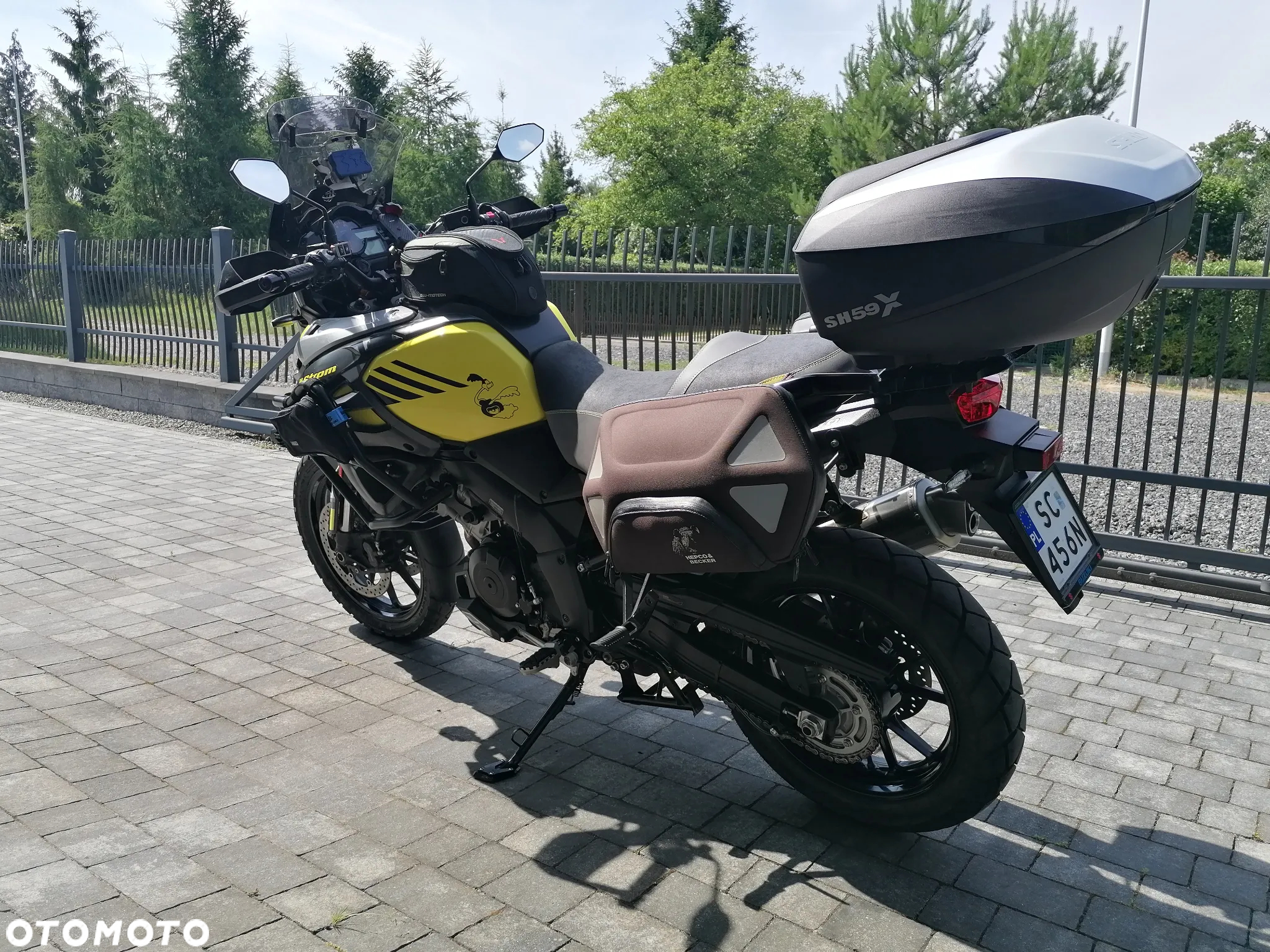 Suzuki V-STROM