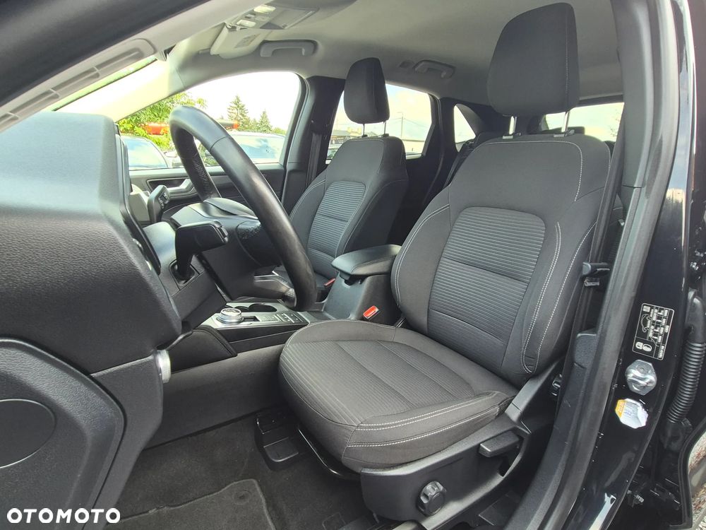 Ford Kuga - 25
