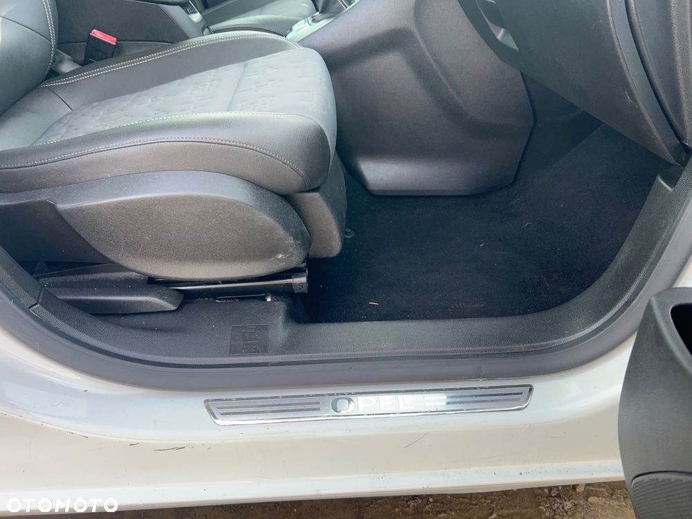 Opel Meriva 1.7 CDTI Cosmo - 33