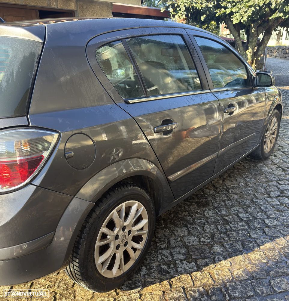 Opel Astra 1.7 CDTI Cosmo - 10