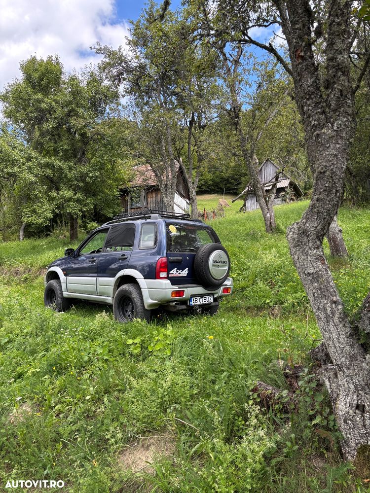 Suzuki Grand Vitara 2.0i - 20