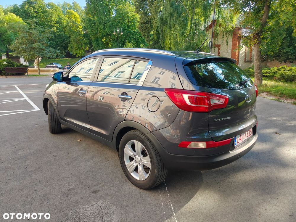 Kia Sportage 2.0 L 2WD - 8
