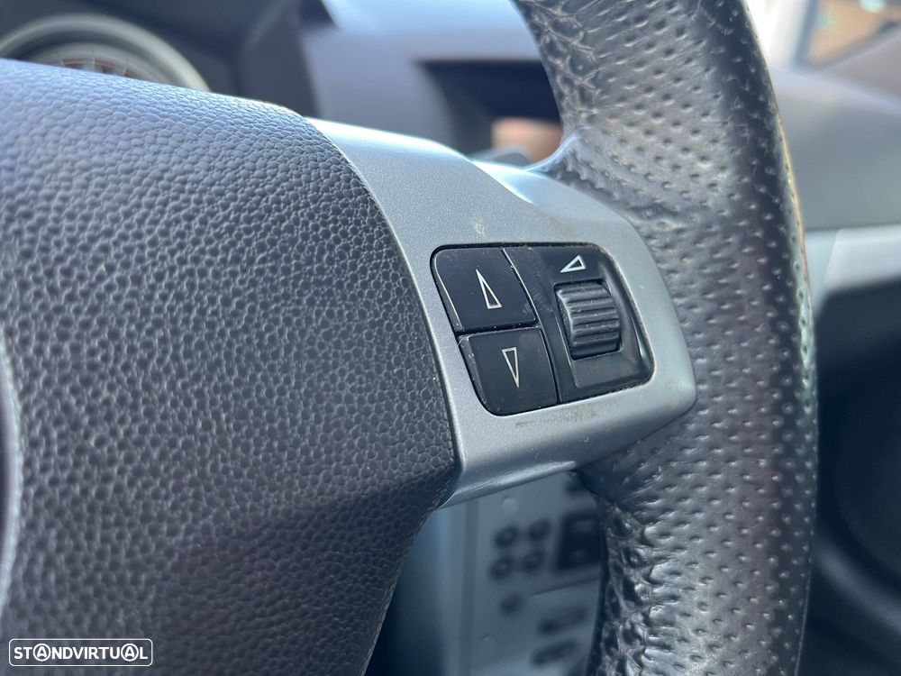 Opel Astra GTC Sport Van - 17