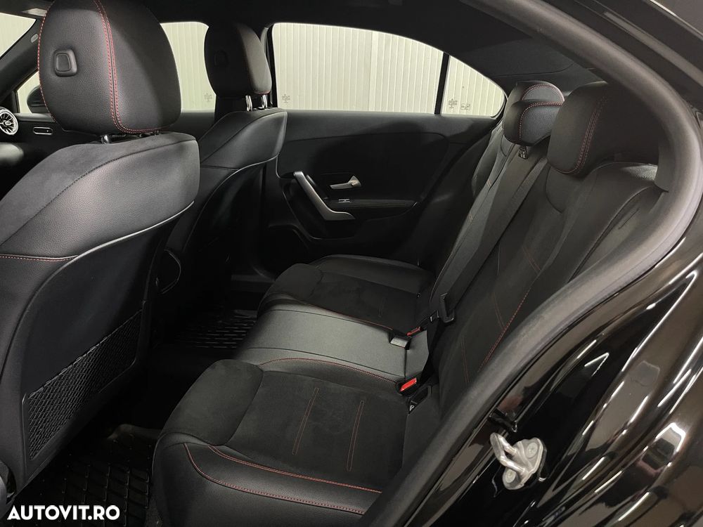 Mercedes-Benz A 220 d Sedan 8G-DCT - 13