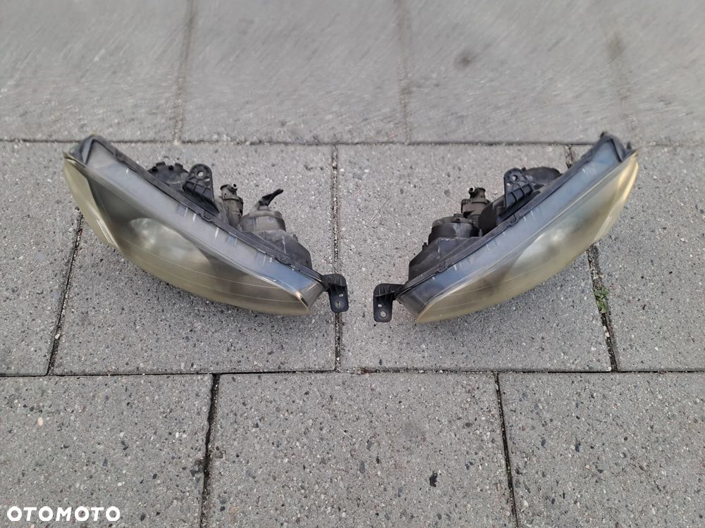 Honda HR-V 1998-2005r. I lampy przednie EU - 3