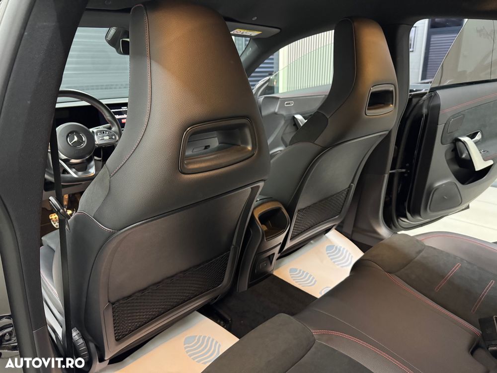 Mercedes-Benz CLA 250 e 8G-DCT AMG Line - 29