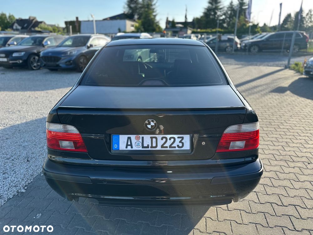 BMW Seria 5 525i - 11