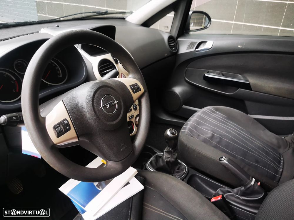 Opel Corsa 1.3 CDTI DPF - 19