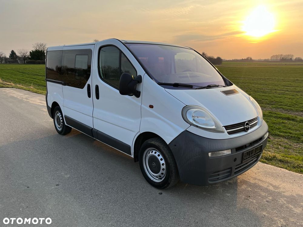 Opel Vivaro - 19
