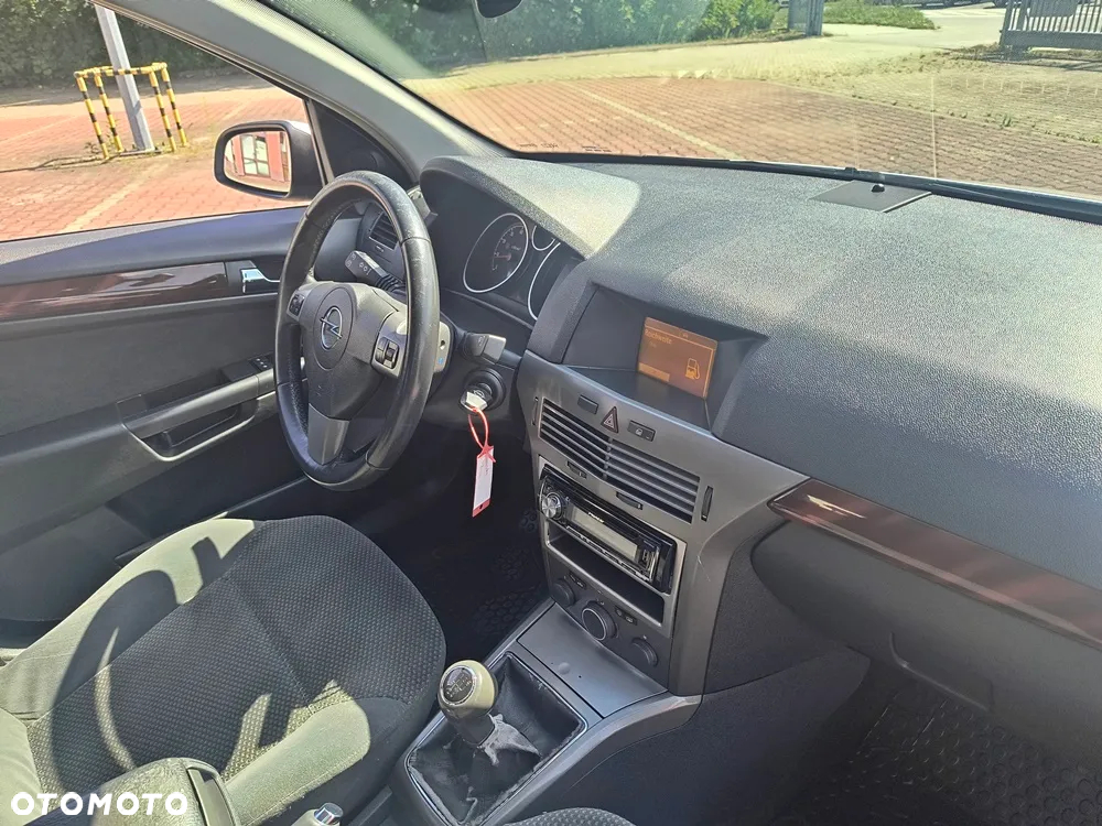 Opel Astra 1.6 Enjoy - 30