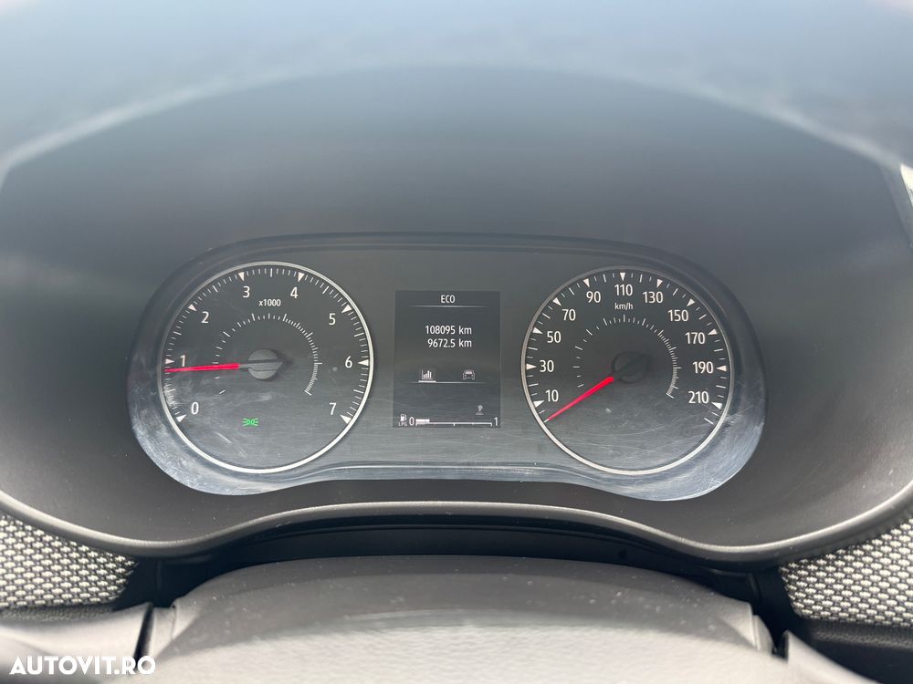 Dacia Logan TCe 90 MT6 Prestige+ - 11