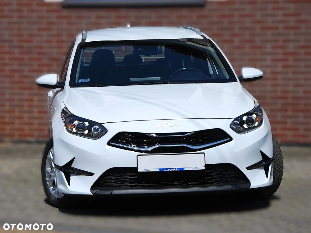 Kia Ceed - 15