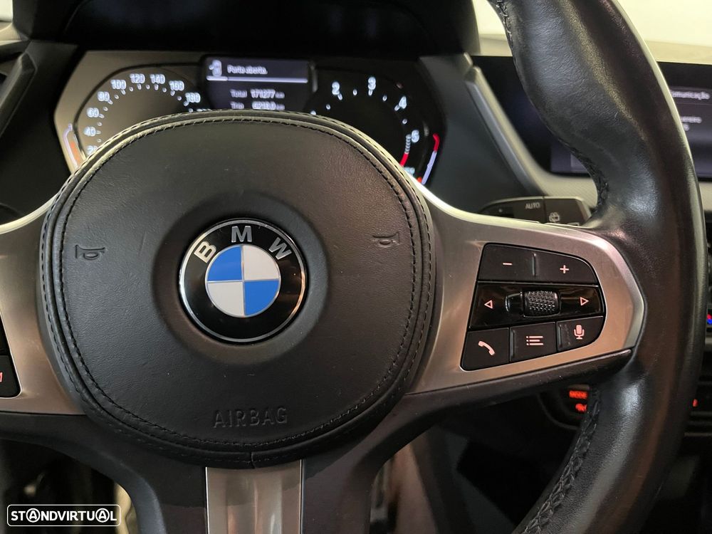 BMW 116 d Pack Desportivo M - 30