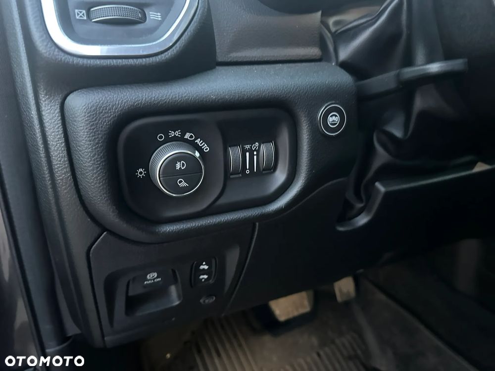 RAM 1500 5.7 Crew Cab Shortbed Laramie Sport - 17