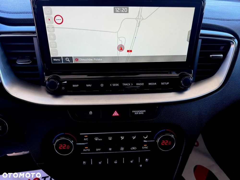 Kia XCeed - 19
