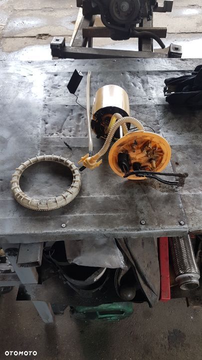 Pompa paliwa zbiornik Audi 2.7 3.0 TDI 4F0 919 050A - 2