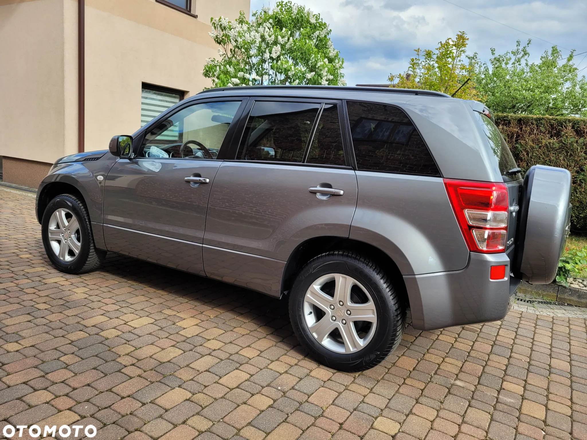 Suzuki Grand Vitara 2.0 Comfort + - 3