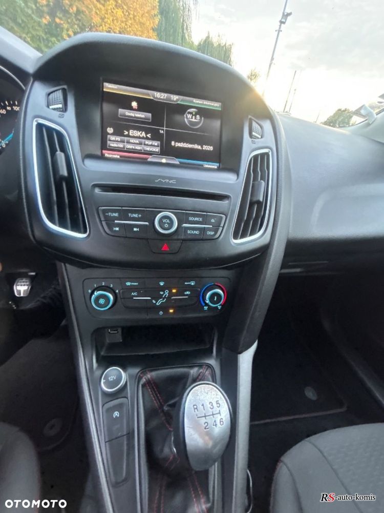 Ford Focus - 28