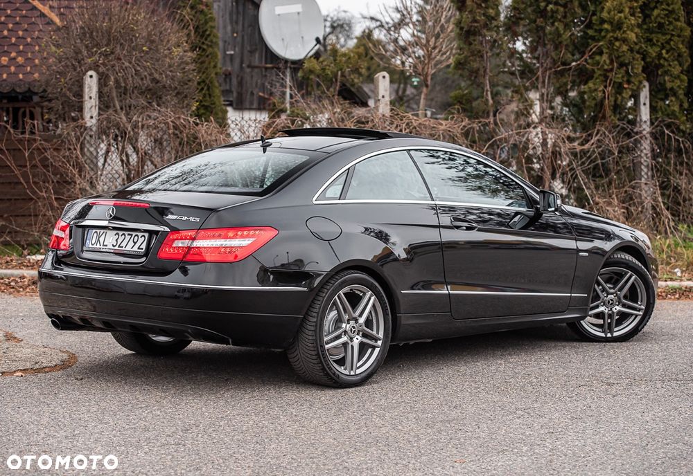 Mercedes-Benz Klasa E 250 CGI BlueEFFICIENCY Automatik Avantgarde - 9