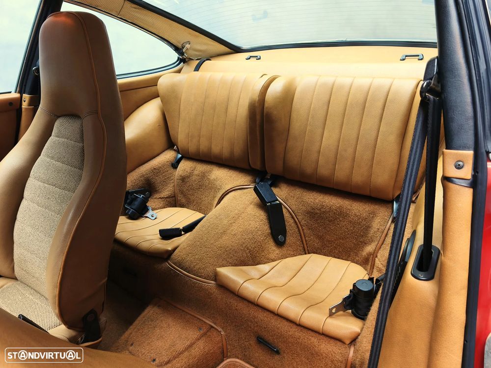 Porsche 911 Série G - 19