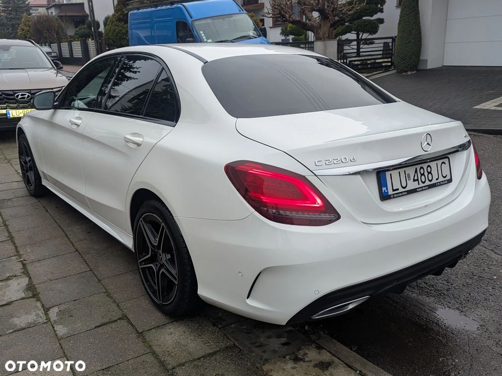 Mercedes-Benz Klasa C 220 d 4MATIC 9G-TRONIC - 3