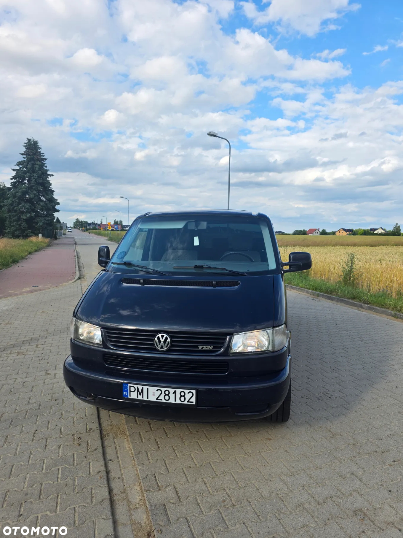 Volkswagen Caravelle - 2