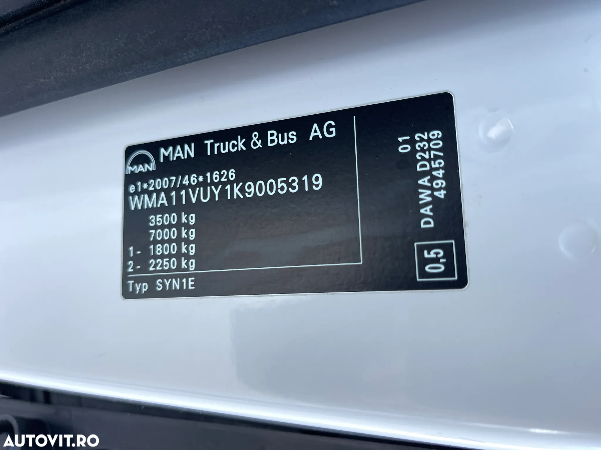 MAN TGE 3.180 / CRAFTER L3H2 - 35