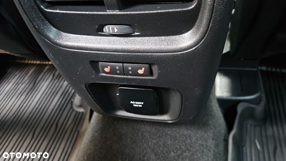 Ford Kuga 2.0 EcoBlue 4x4 ST-LINE X - 21