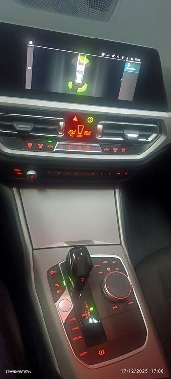 BMW 330 e Aut. Advantage - 29