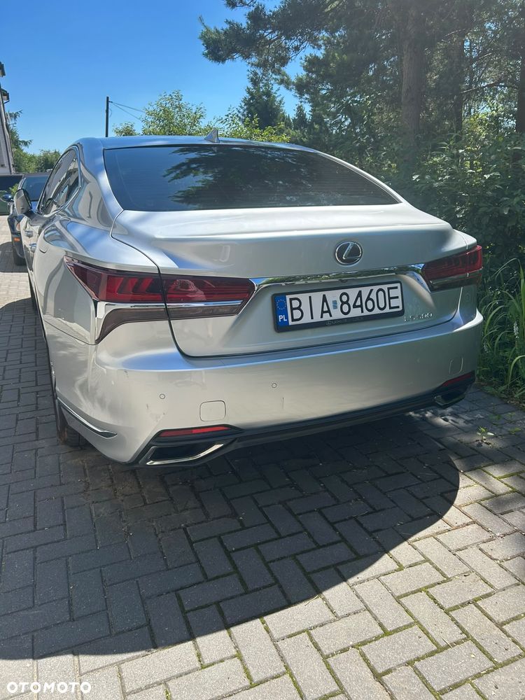 Lexus LS - 4