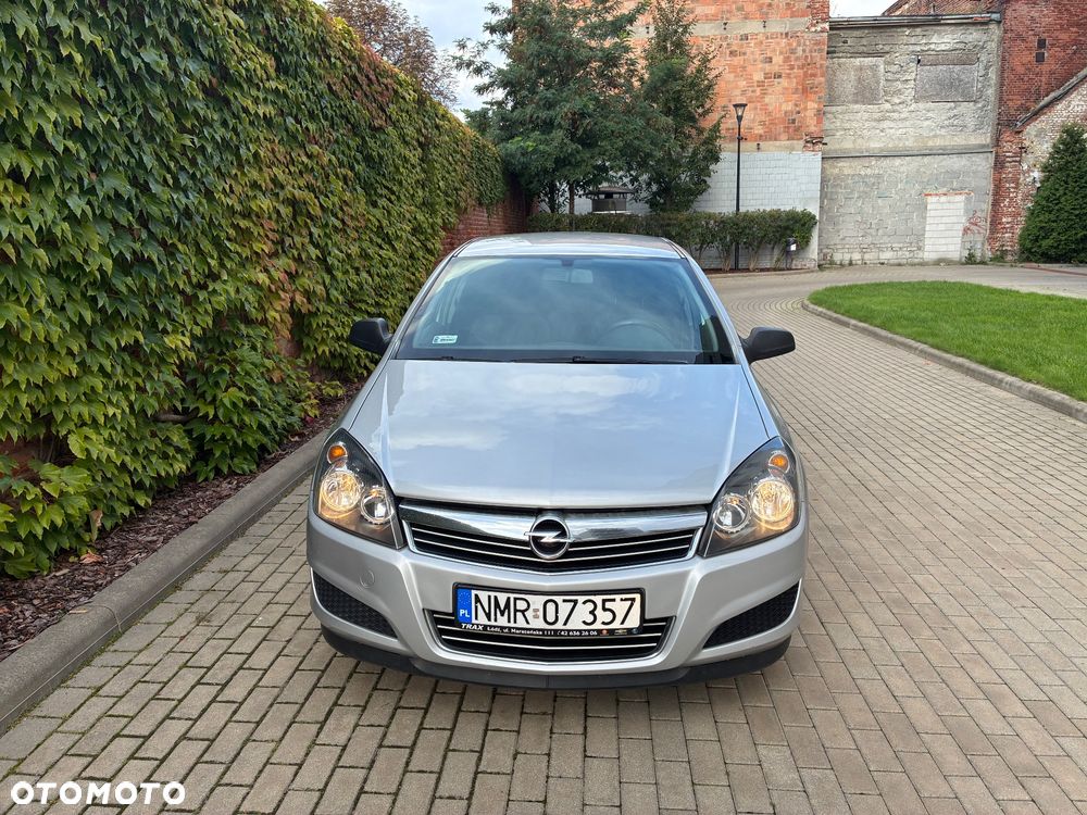 Opel Astra - 24