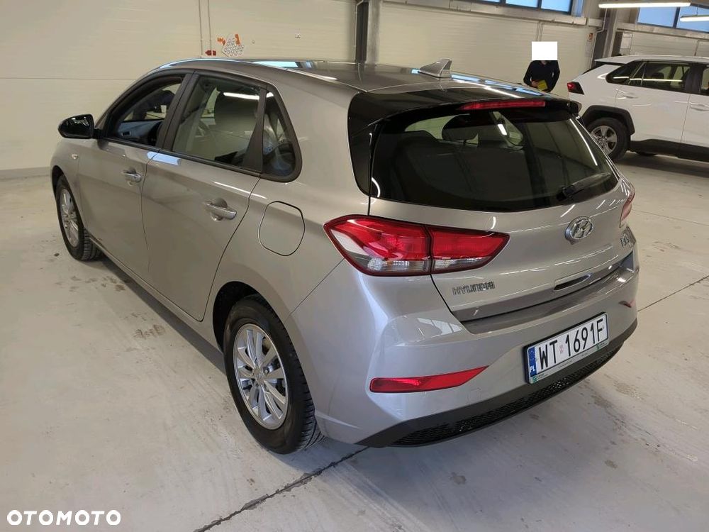 Hyundai i30 1.5 DPI Classic + - 3