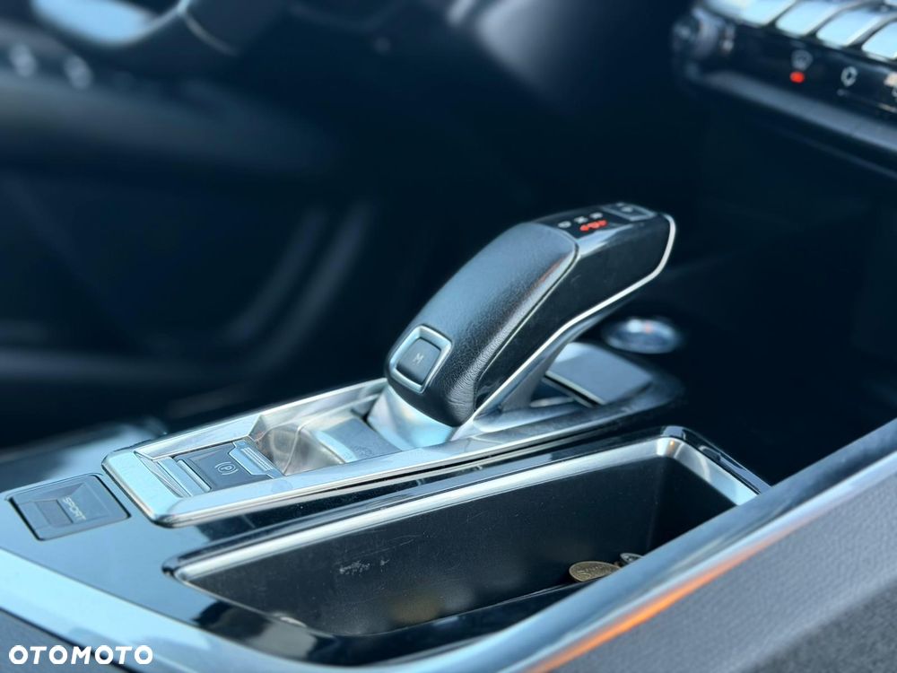 Peugeot 5008 1.5 BlueHDi Active S&S EAT8 - 2